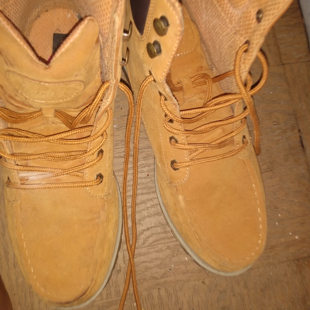 Lugz Men's Tan Boots Size 11 Used
